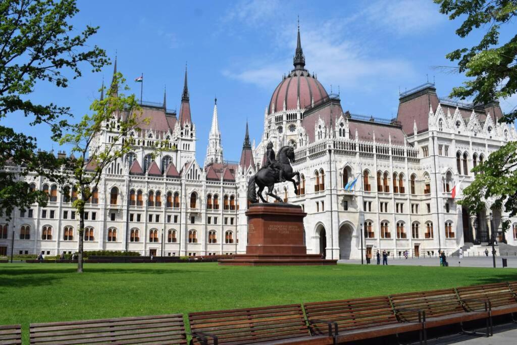 Cosy Apartment Just Next To Parliament Budapesta Exterior foto